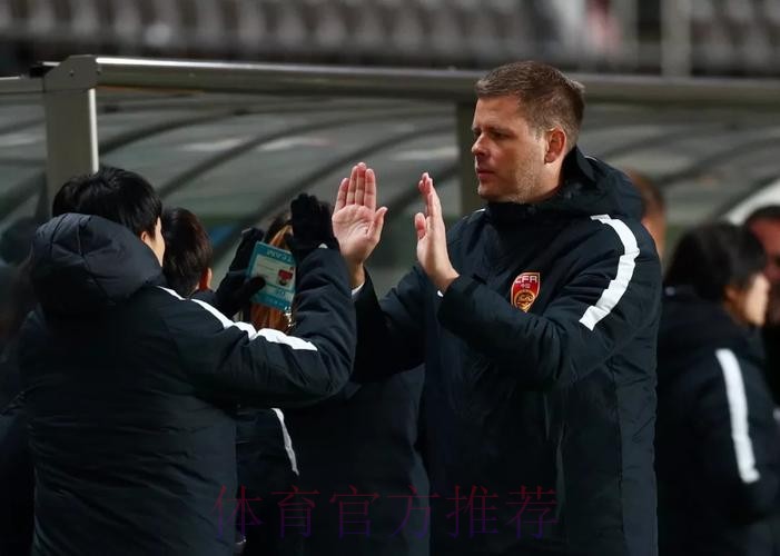 FIFA对话埃约尔松 | 中国女足国家队潜力巨大 并渴望进步